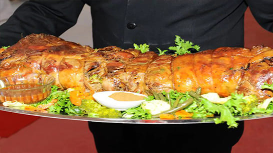 Vous aurez le privilège de gouter à l’un des meilleurs méchouis